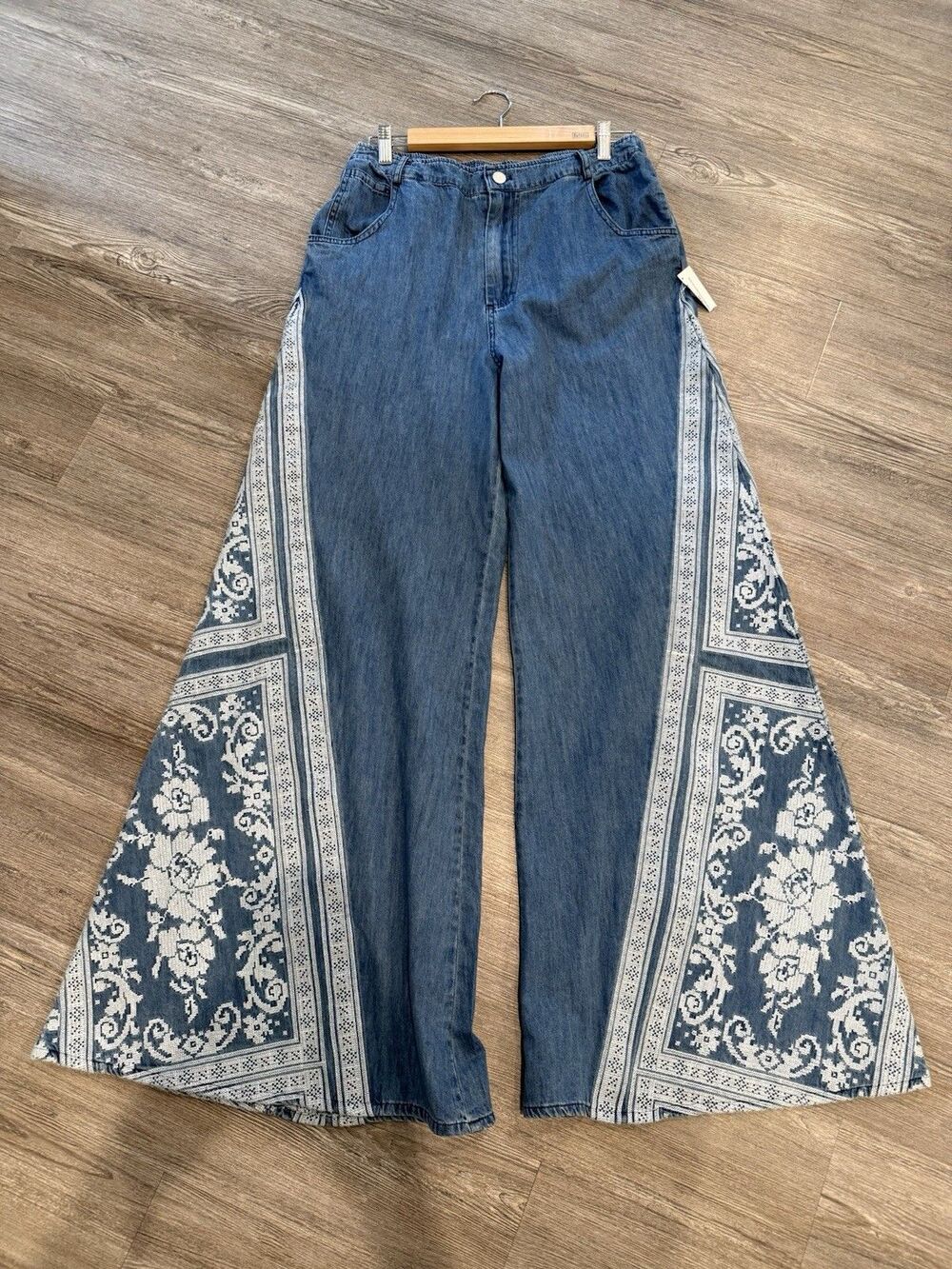 Blue Velvet Brand Jeans Embroidered Denim Flare Wide Leg Hippie Boho Womens Sz L